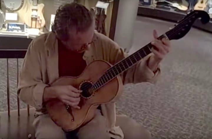 See The Beatles’ “While My Guitar Gently Weeps” Played on the Oldest Martin Guitar in Existence (1834) Artes & contextos see the beatles while my guitar gently weeps played on the oldest martin guitar in existence 1834