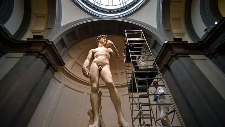 Michelangelo's world-famous statue of David gets expensive clean-up by experts - @artdaily.org Artes & contextos David