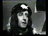 #petersellers #thebeatles - Peter Sellers Recites The Beatles’ “A Hard Day’s Night” in the Style of Shakespeare’s Richard III - @Open Culture Artes & contextos Peter Sellers