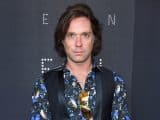 Hear Rufus Wainwright Sing Shakespeare’s Sonnets: A New Album Featuring Florence Welch, Carrie Fisher, William Shatner & More - @Open Culture #rufuswainwright #takeallmyloves Artes & contextos hear rufus wainwright sing shakespeare