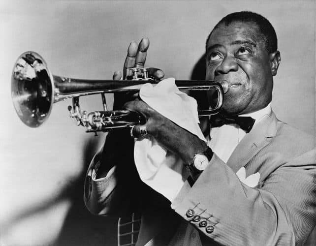 The Cleanest Recordings of 1920s Louis Armstrong Songs You’ll Ever Hear - @Open Culture #LouisArmstrong Artes & contextos the cleanest recordings of 1920s