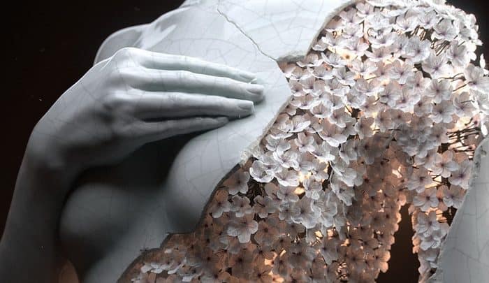 Digital Sculptures of Female Forms Rendered in Flowers by Jean-Michel Bihorel - @Colossal Artes & contextos Jean Michel Bihorel