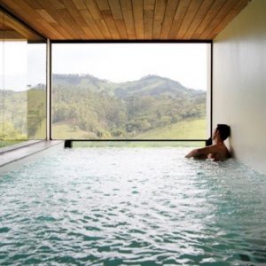 Architecture and the Bare Body: 15 Spaces for Healing, Relaxing and Bathing0 (0)