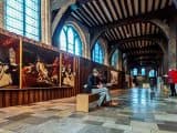 Bruges, uma cápsula do tempo entre Memling e a arte contemporânea Artes & contextos interior del hospital
