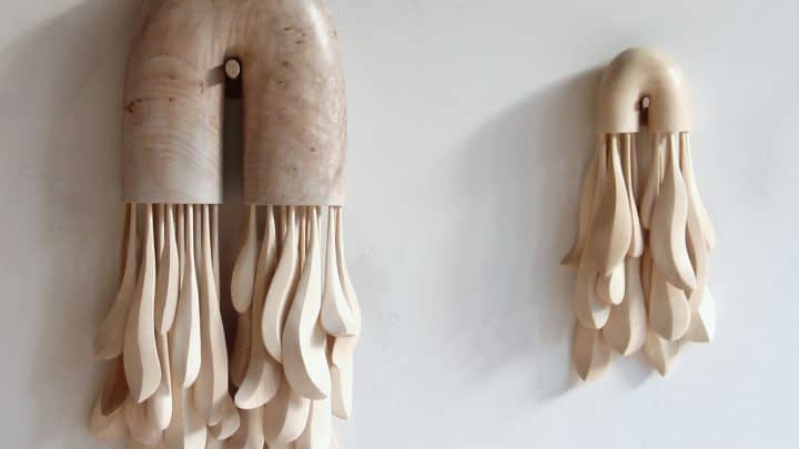 Romain Lecornu, Depois de nós, o dilúvio Artes & contextos smooth curves and negative space complete elegant wooden sculptures by ariele alasko