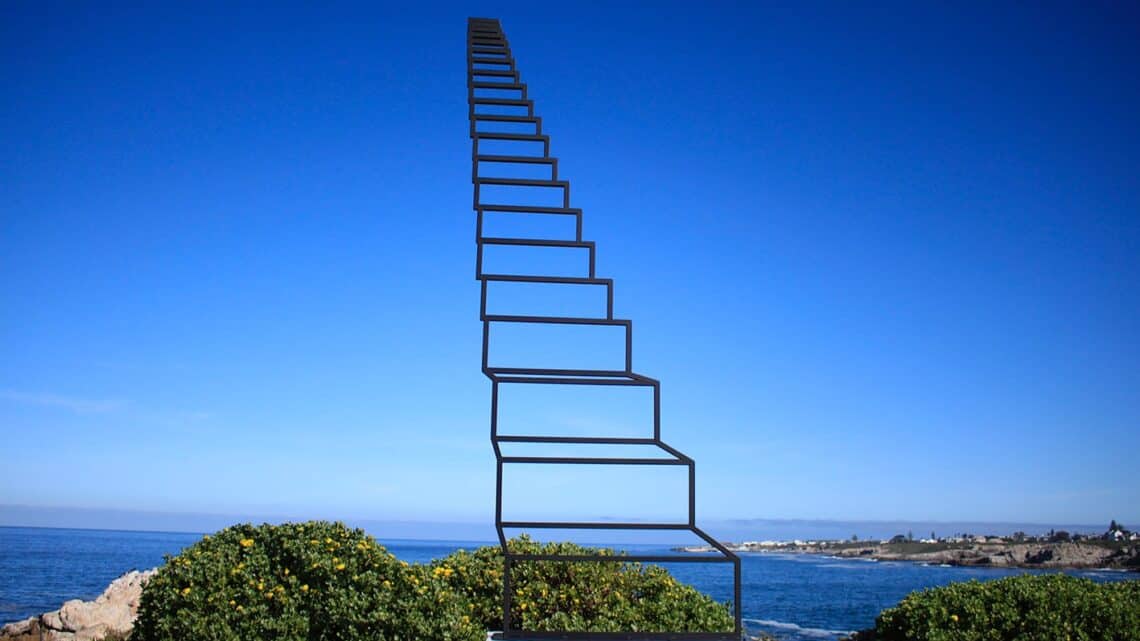 Instalação 'Staircase to Heaven' Ascende ao Céu como uma Ilusão Óptica Artes & contextos uma instalacao staircase to heaven ascende ao ceu como uma ilusao optica trippy