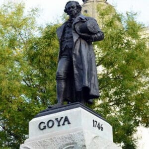 Redescobrindo a estátua de Goya em Madrid0 (0)